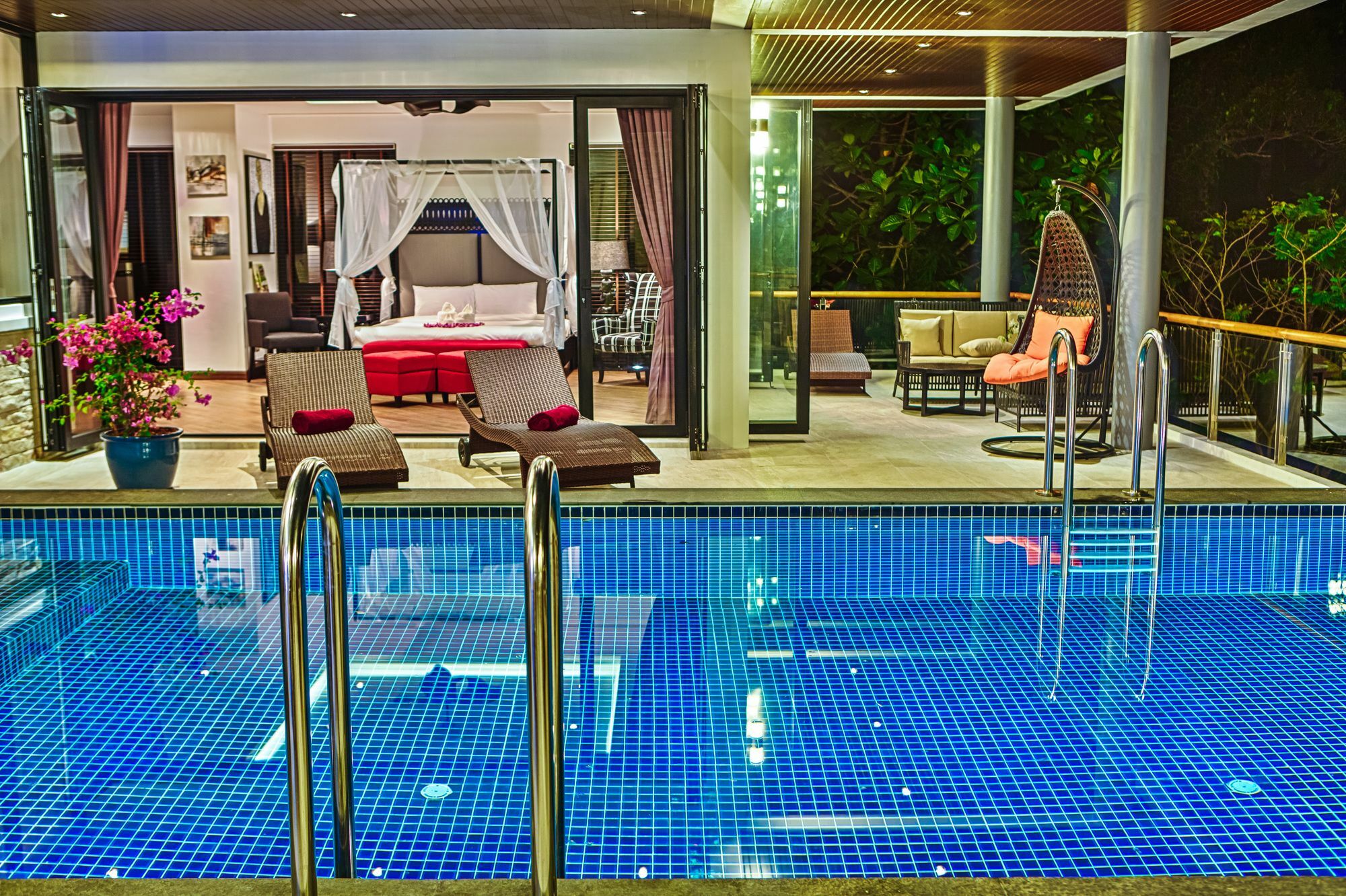 Fully Serviced Grand Villa Luxury Time Phuket Praia de Bang Tao Exterior foto